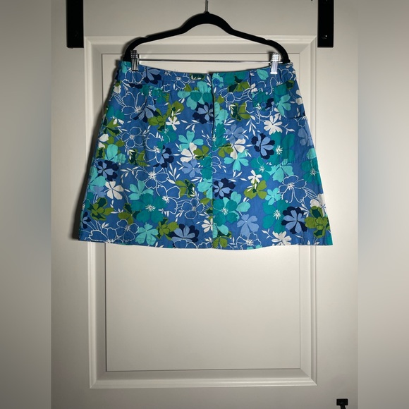 White Stage Stretch Blue and Green Floral Mini Skirt - Picture 2 of 6